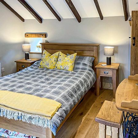 Johnsons Cottage - Uk39727 Taddington Экстерьер фото