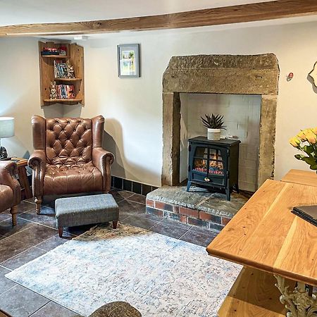 Johnsons Cottage - Uk39727 Taddington Экстерьер фото